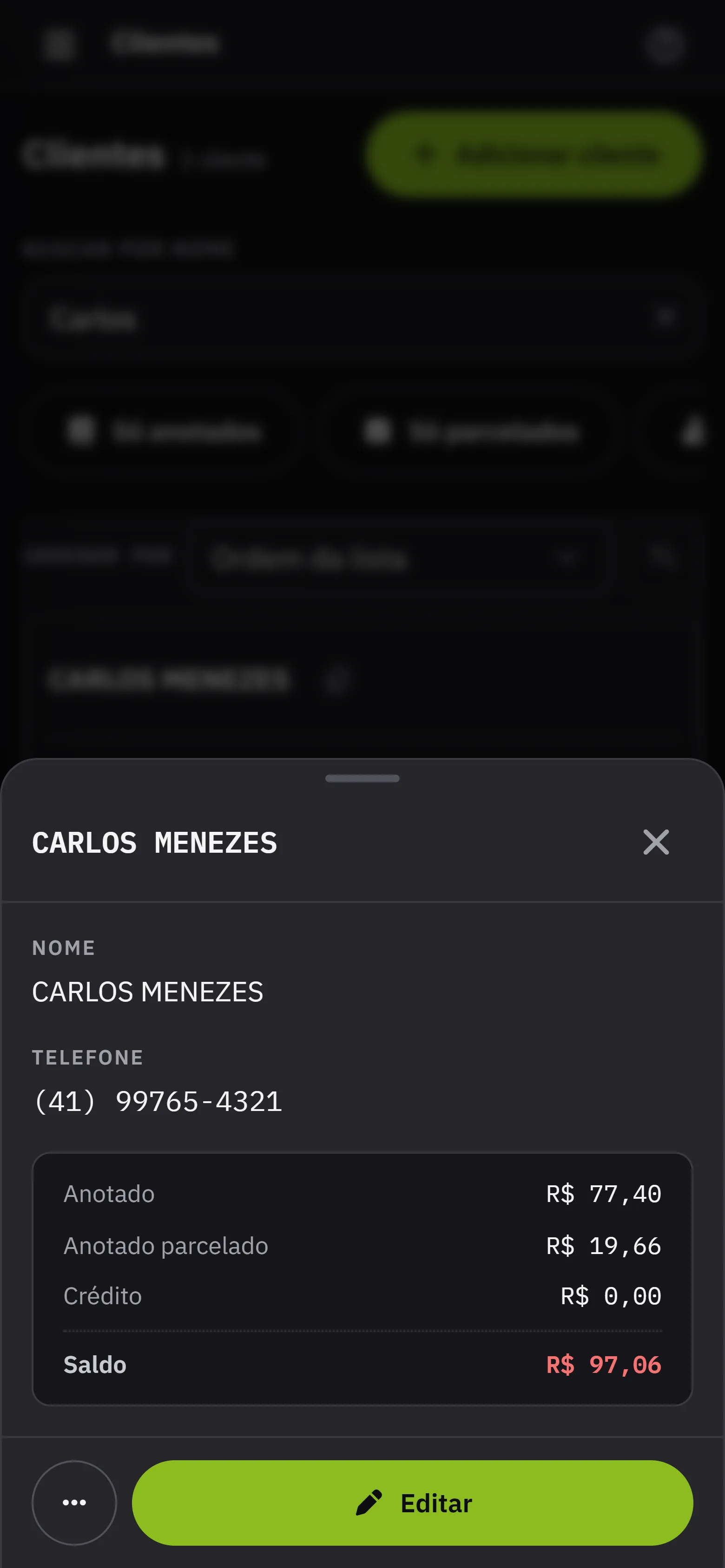 A ficha do cliente em modo leitura, com o saldo separado em anotado, parcelado e credito