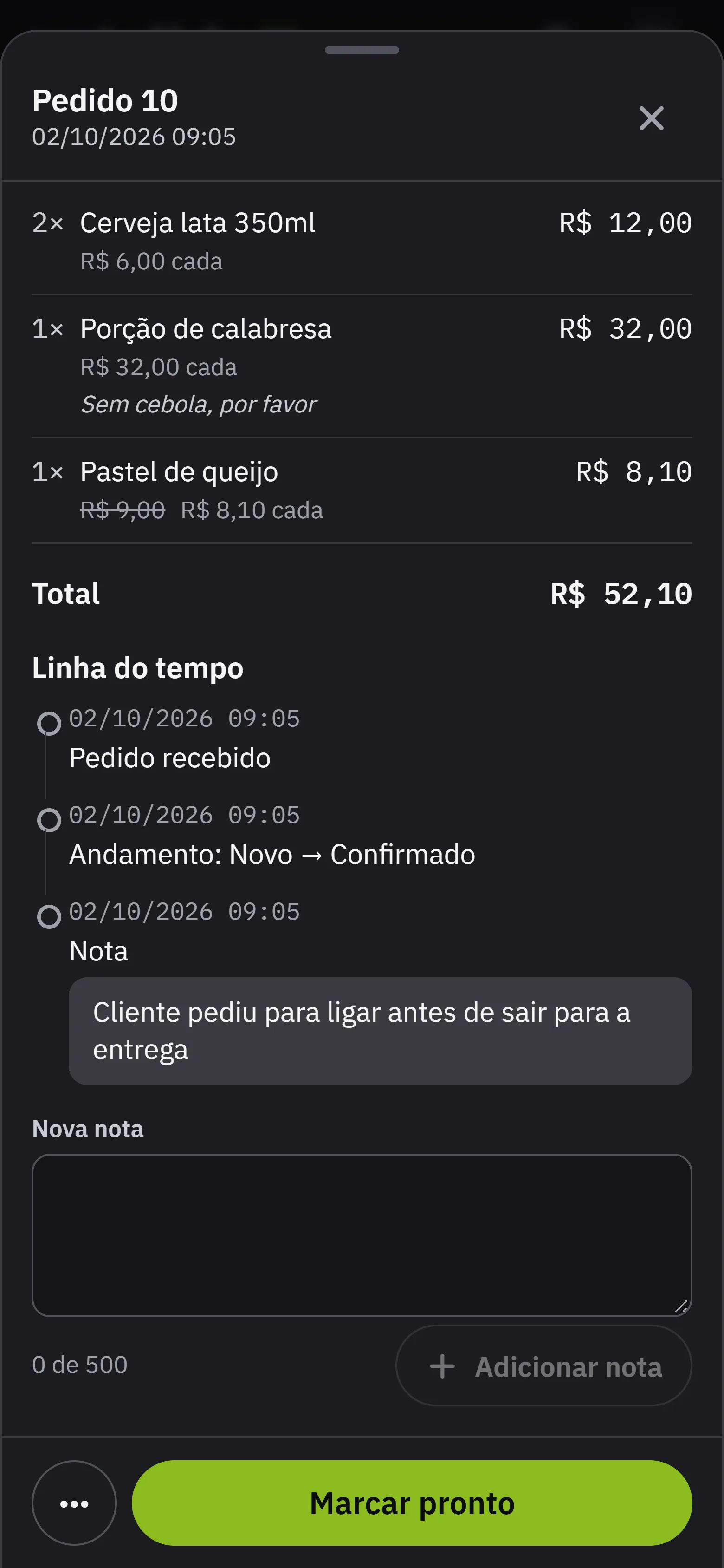 O fim do pedido aberto: a linha do tempo com o recebimento, a troca de andamento e a nota do dono, cada um com data e hora, e o campo Nova nota com o contador e o botao Adicionar nota